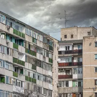 AMENDĂ de 3.000 lei pentru românii care locuiesc la bloc și au balcon. La ce să NU-l folosească? - Foto: PROFIMEDIA IMAGES / (imagine cu rol ilustrativ)