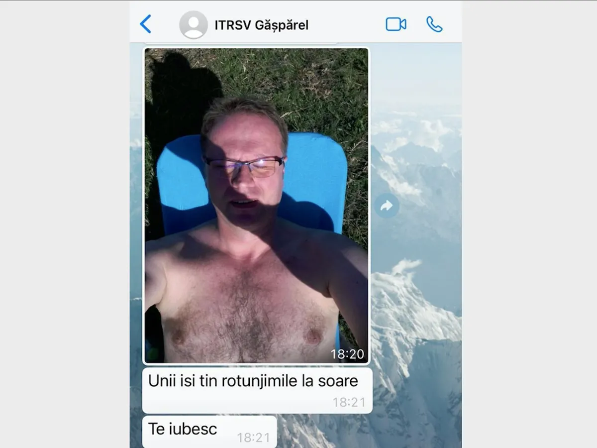 Poza nud trimisă de șeful Gărzii Forestiere Suceava unui activist de mediu ar fi fost pentru soție/FOTO: Facebook/Tiberiu Boșutar