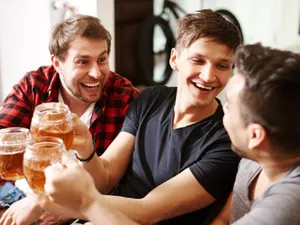 O bere fără alcool, scoasă de urgență de la vânzare. - Foto: Freepik (rol ilustrativ)