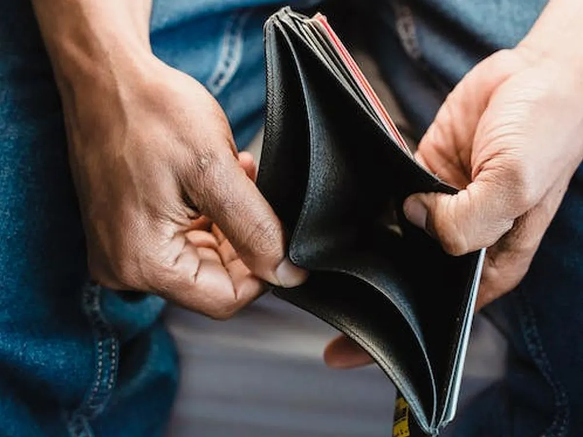 Noile măsuri fiscale ale Cabinetului Ciolacu - Foto. Pexels/Nicola Barts