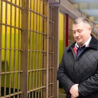 Fostul șef al CJ Botoșani, condamnat în 2022 pentru corupție, eliberat după doar 10 luni de temniță - Foto: Profimedia images (colaj)