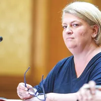 Doina Gradea i-a amenințat pe reporterii de la redacția de știri că le aduce un șef din afara instituției, ca să îi "taie"
