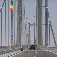 VIDEO Podul de 2.500.000.000 lei de la Brăila, a III-a asfaltare în 11 luni. E pericol pentru șoferi - Foto: INQUAM PHOTOS / George Călin