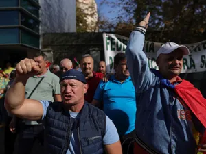 Anunțul lui Simion că dă afară 500.000 de bugetari i-a scandalizat pe sindicaliștii ieşeni - Foto: INQUAM PHOTOS/Sabin Cirstoveanu