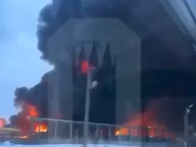 Explozie urmată de incendiu la un depozit de petrol din Briansk, Rusia, după un atac cu drone