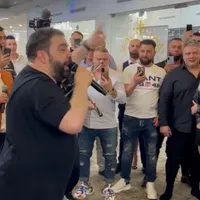 Faraonu de la Madrid, live cu Salam cântând fraților Mircea și Vali Nebunu, urmăriți general Foto: NWR/Fb