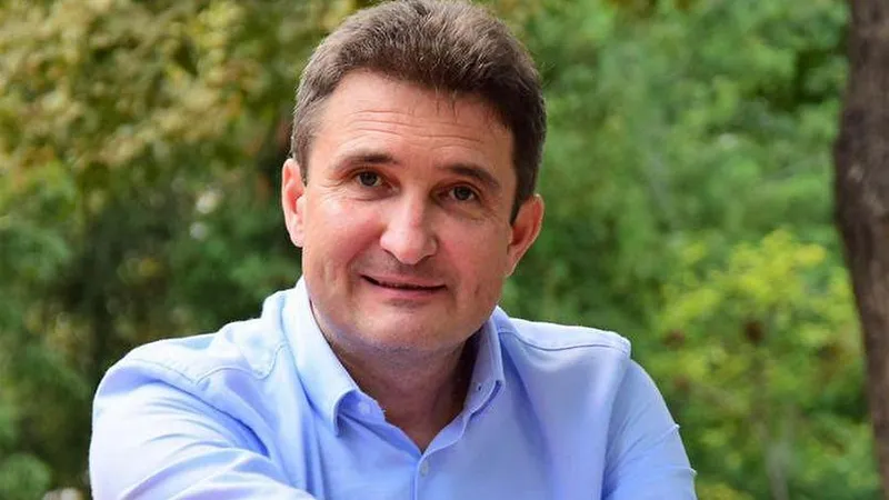 Călin Bibarţ, primarul Aradului, ar fi câştigat un nou mandat, conform numărătorii paralele - Foto: Facebook/Călin Bibarţ