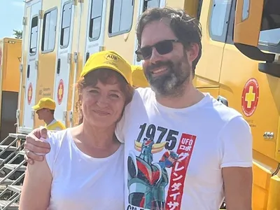 Stephane Lucon la o acțiune politică a soției, Mara Nicolescu, membră AUR. Sursă foto: Facebook