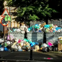 Zeci de localități din țară sunt îngropate în gunoaie înainte de Ziua Națională. Care sunt motivele - Foto: Profimedia Images/ Imagine cu caracter ilustrativ