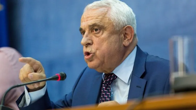 Daea a apelat la un site de casă ca să se apere. Foto Inquam Photos/Mircea Manole
