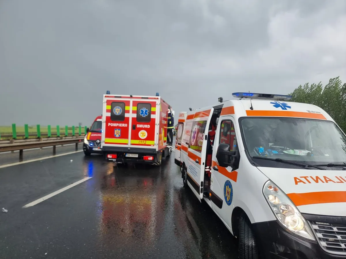 Plan Roșu de Intervenție după un accident grav pe autostrada A1. S-au trimis 10 ambulanțe SMURD - Foto: ISU Arad