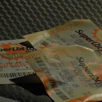 A câștigat premiul de 2.000.000.000$ la loto și, apoi, a ajuns la tribunal. Cine l-a acuzat de furt? - Foto: Profimedia Images - Rol ilustrativ