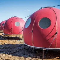 Stația de cercetare Law-Racoviță-Negoiță, prima stație permanentă românească, inaugurată în 2006 în Antarctica, pe baza unui memorandum încheiat cu Australia. România a pierdut-o 10 ani mai târziu