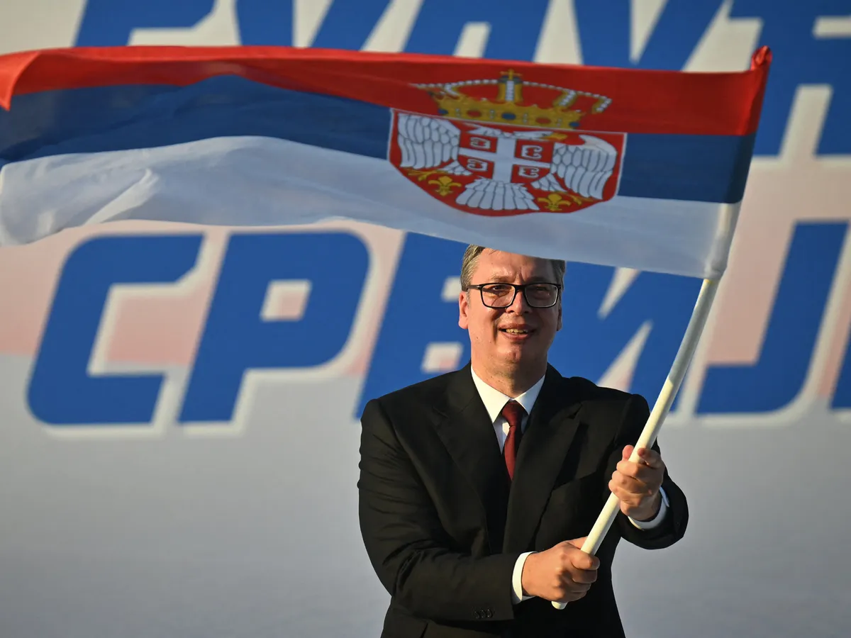 „Cutremur” în Serbia. Președintele Vucic anunță că va demisiona. Cum l-au învins studenții?