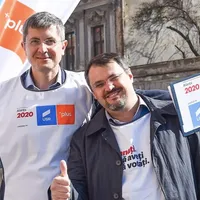 Doi prieteni pe barosăneală/FOTO: Facebook