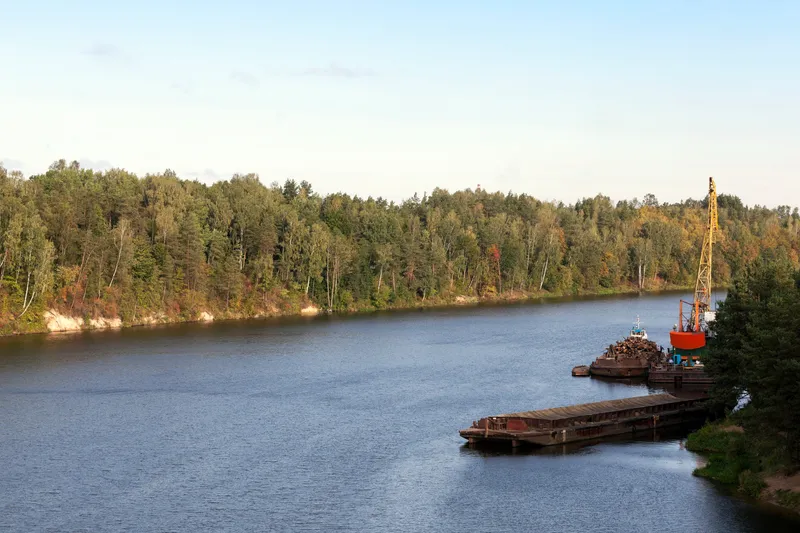 Mic port fluvial - Foto: Freepik (rol ilustrativ)