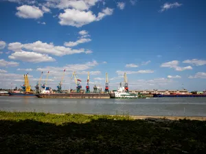 Statele UE au aprobat noi taxe vamale asupra importurilor agricole și de îngrășăminte din Rusia - FOTO: Inquam Photos / Ovidiu Micsik