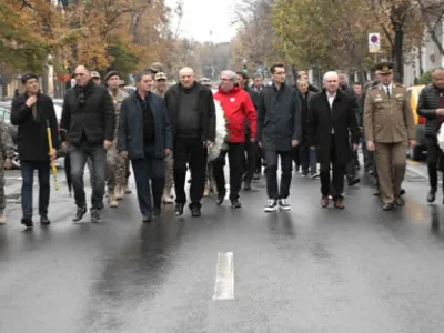 De ce a avut Stoichiță geacă roșie la înmormântarea lui Emeric Ienei