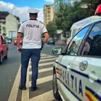 Polițiștii opresc mașini în trafic Foto: Facebook/ POliția Capitalei (iamgini cu rol ilustrativ)