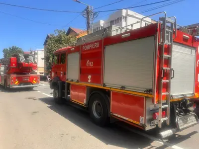 Incendiu la un liceu din Tulcea în urma unui scurtcircuit. 400 de elevi s-au autoevacuat. - Foto: News.ro