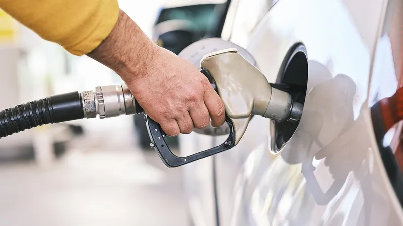 Prețul petrolului a scăzut. Benzinăriile țin în continuare prețurile ridicate la carburanți/FOTO: Pixabay