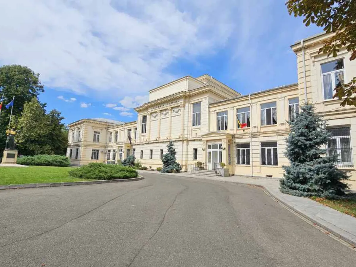 Biblioteca Academiei Române a lansat biblioteca digitală „e-Acad”, cu ocazia Zilei Naționale - Foto: crifst.ro