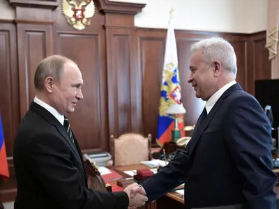 Cel mai bogat om din Rusia își vede imperiul petrolier destrămându-se după sancțiunile americane. „Lukoil este terminat”