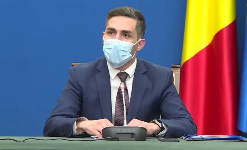 Valeriu Gheorghiţă a anunțat două cazuri de miocardită la pacienți de 17 ani/Foto: FB