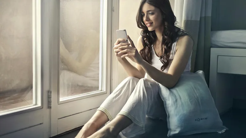 Pericolele pentru sănătate de pe smartphone - Foto: Pexels (cu rol ilustrativ)