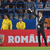 Rădoi, conducând echipa naţională în meciul cu Bosnia-Herţegovina.