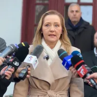 ALEGERI PARLAMENTARE Lasconi: Haideţi la vot, putem să ne apărăm democraţia şi libertatea! - Foto: captură video