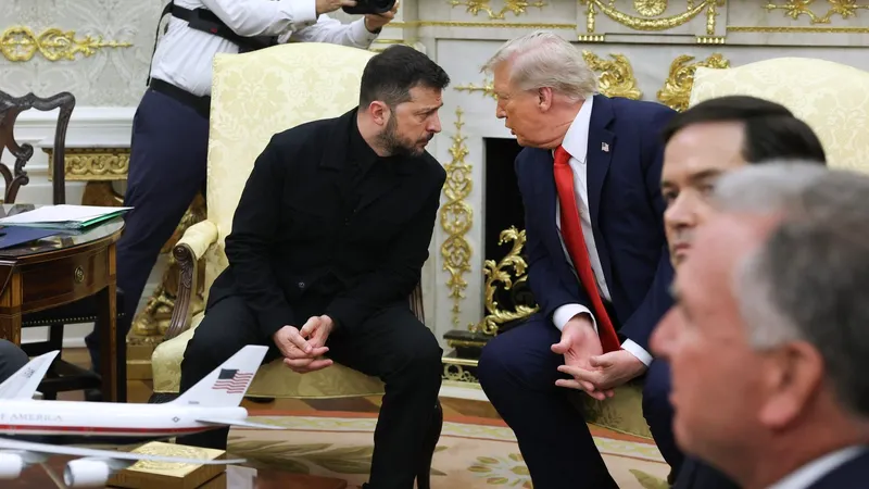 Zelenski i-a propus lui Trump 100.000.000.000 $ pe arme și garanții de securitate - Foto: Profimedia Images (imagine cu rol ilustrativ)