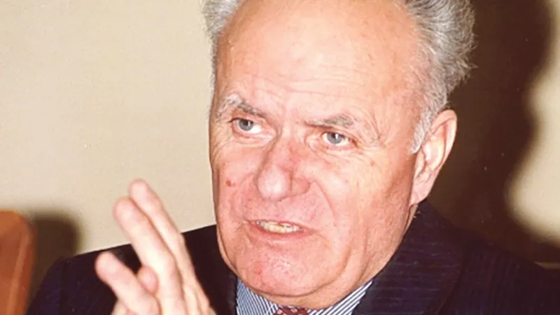 STOP JOC. Ministru de Interne Gavril Dejeu a fost singurul care a desființat serviciul secret al instituției, în 1998 - Foto: Inquam Photos/ Liviu Florin Albei