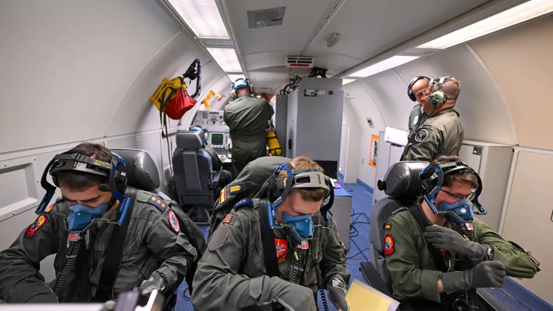 NATO trimite avioane de  supraveghere în Lituania pentru a minitoriza mișcările militare ale Rusiei - Foto: Profimedia Images (imagine cu caracter ilustrativ)