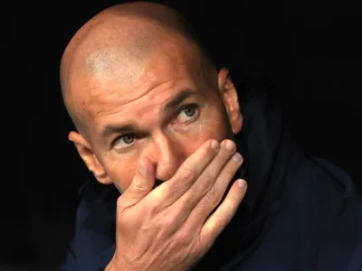 Fără precedent! Așteptat pe banca Franței, Zidane vrea să semneze pe opt ani
