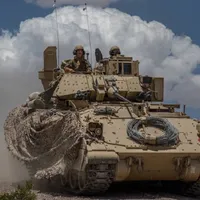 Transportor blindat american Bradley- Foto: defensenews.com