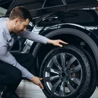 Anvelope auto rechemate de urgență de producător. Au un defect de fabricație. Cât e de periculos - Foto: Freepik.com (rol ilustrativ)