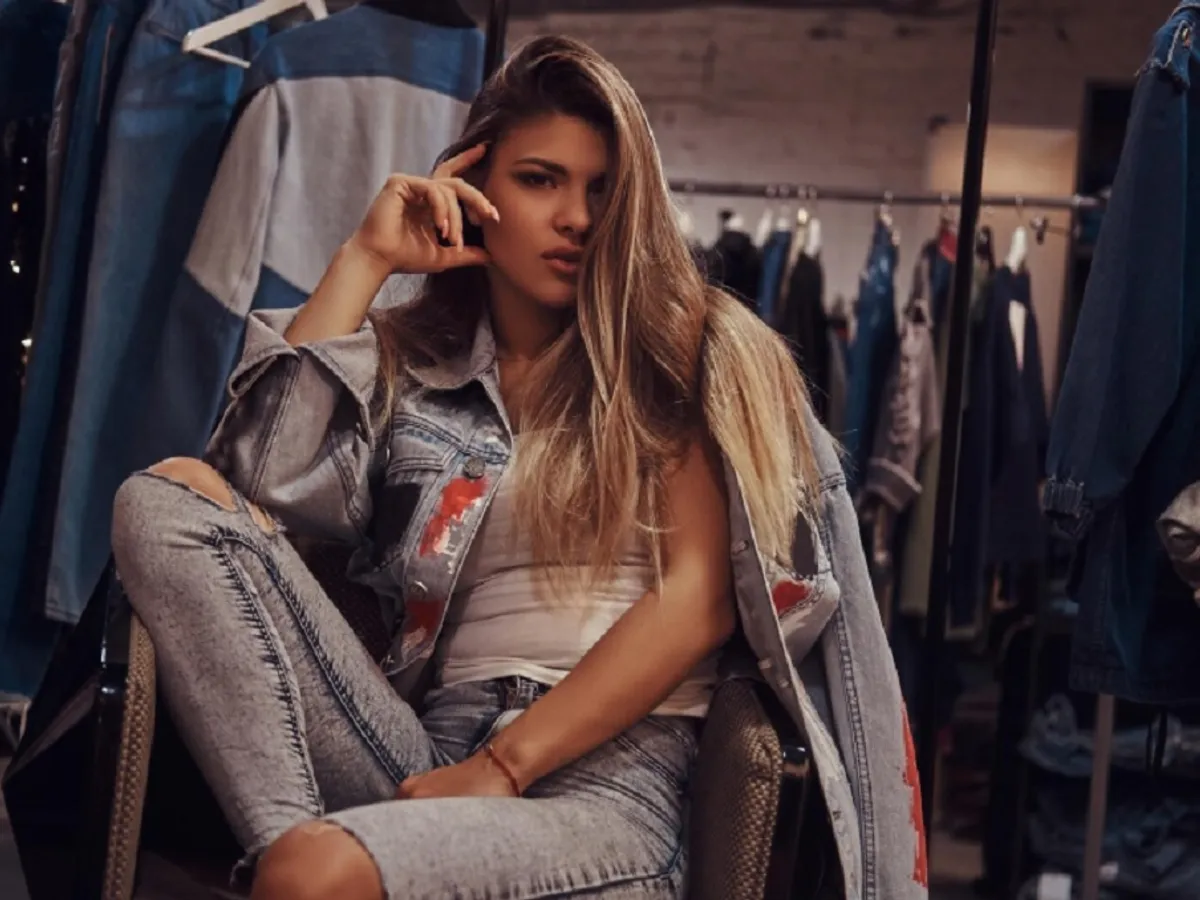 Un brand celebru de jinși intră în insolvență - Foto: Freepik (rol ilustrativ)