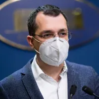 Vlad Voiculescu, încurcat / gov.ro