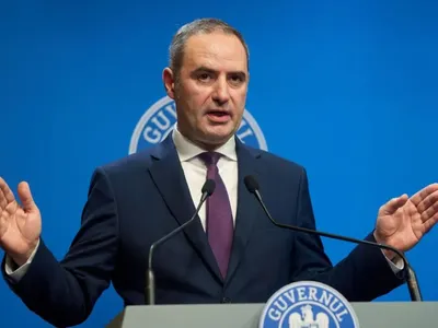 Ministrul Finanţelor, Alexandru Nazare, susţine o conferinţă de presă - Foto: Profimedia Images