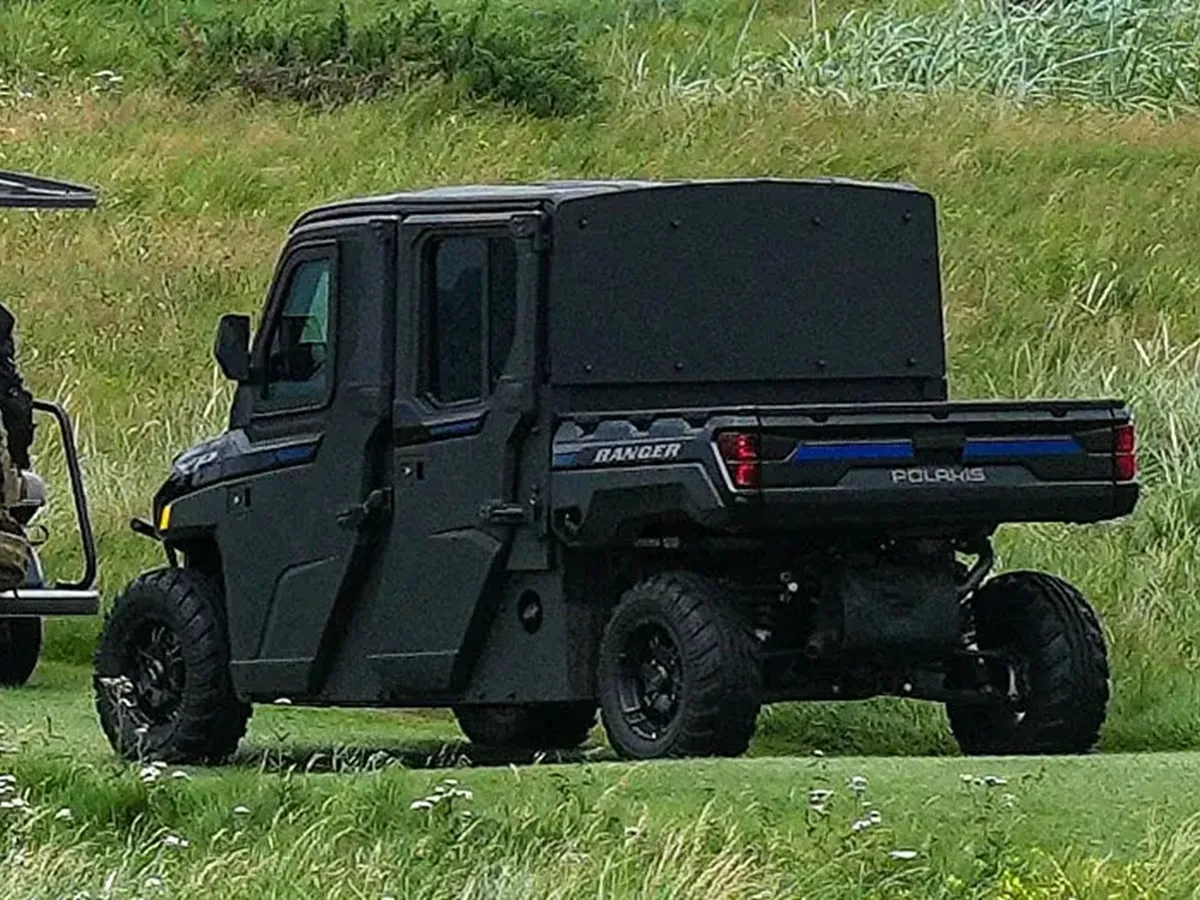 Golf Force One. Secret Service i-a făcut o mașinuță de golf blindată lui Donald Trump - Foto: businessinsider.com