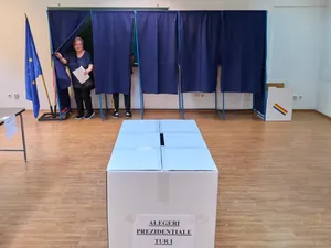 BEC avertizează: Continuarea acţiunilor de propagandă electorală - campanie ilegală - FOTO: INQUAM Photos Codrin Unici