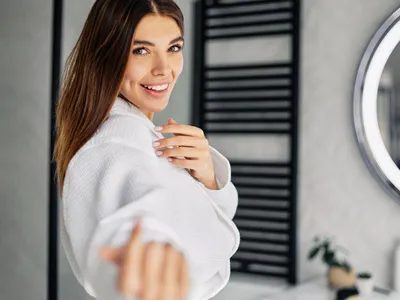 Poți depozita prosoapele curate într-un dulap din baie? Experții explică dacă umiditatea le afectează - Foto: Freepik (Imagine cu rol ilustrativ)