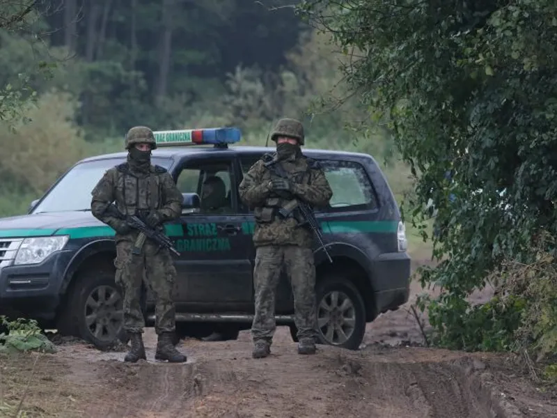 Poliția de frontieră la granița Polonia-Belarus/Foto: euroactiv