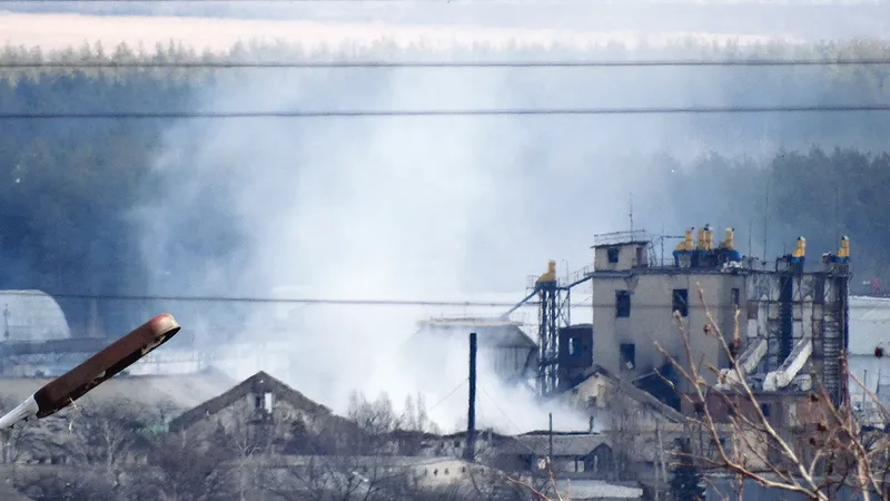 Zona industrială a orașului tocmai fusese lovită de ruși