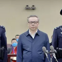 Lai Xiaomin,  condamnat la moarte pentru corupție și bigamie/FOTO: Facebook