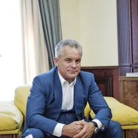 Oligarhul Vladimir Plahotniuc, bănuit a fi agent SIE, face jocurile în politica din Moldova