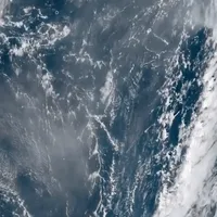 Erupție puternică a unui vulcan acvativ din Tonga Foto: Digi24