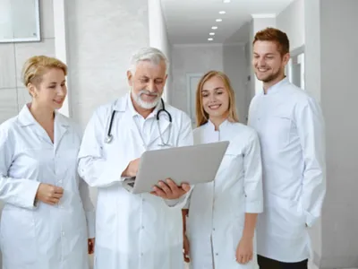 Medici - Foto: Magnific (rol ilustrativ)