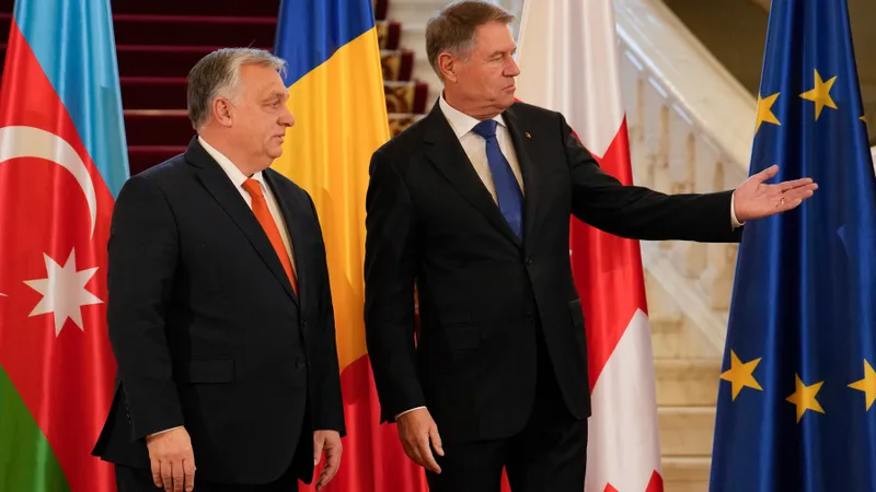 În timp ce Iohannis e în Ungaria, Orban anunță o întâlnire cu Putin - Foto: Profimedia Images